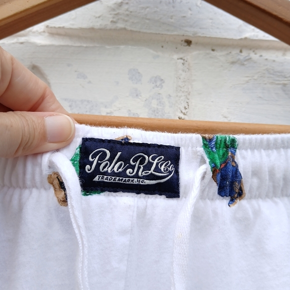 Polo Ralph Lauren All Over Bear Print Shorts - Picture 5 of 8